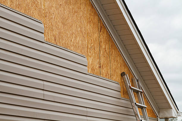 Professional Siding Installation technician working in Camden, OH